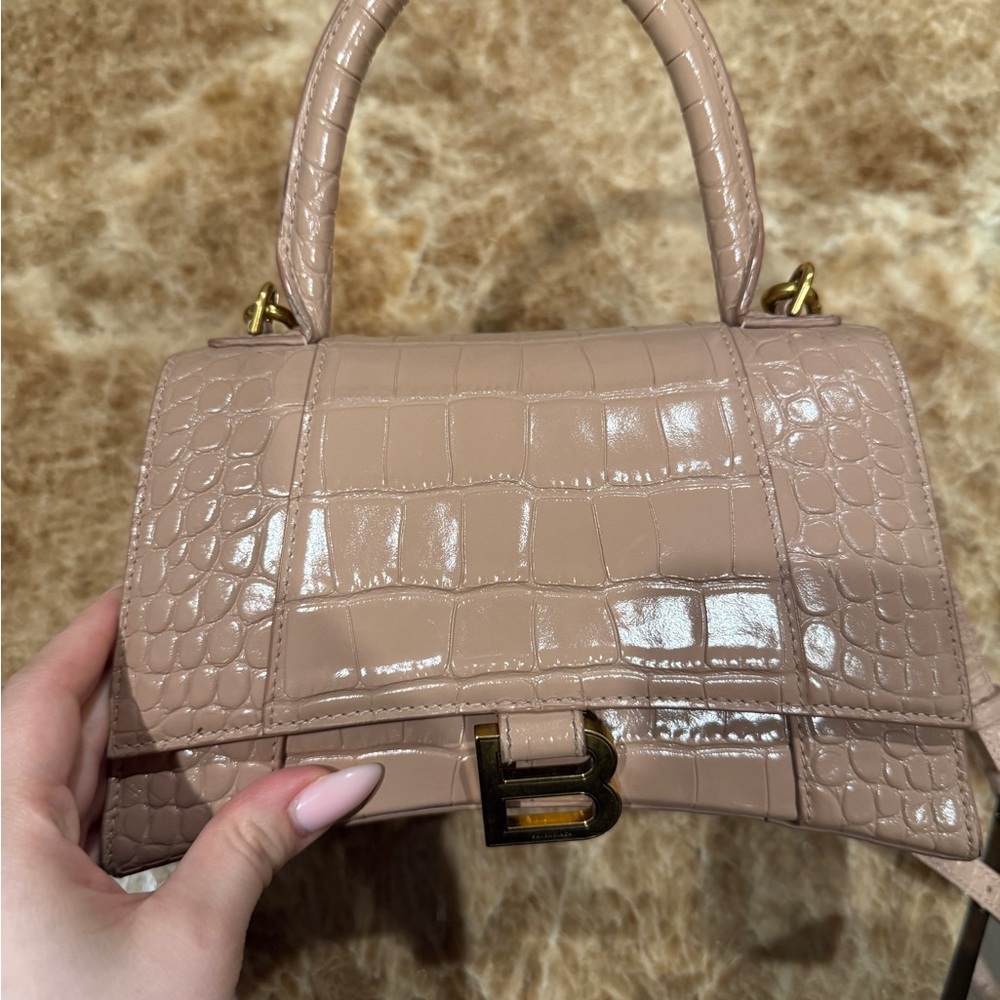 Beige Crocodile-Embossed Handbag